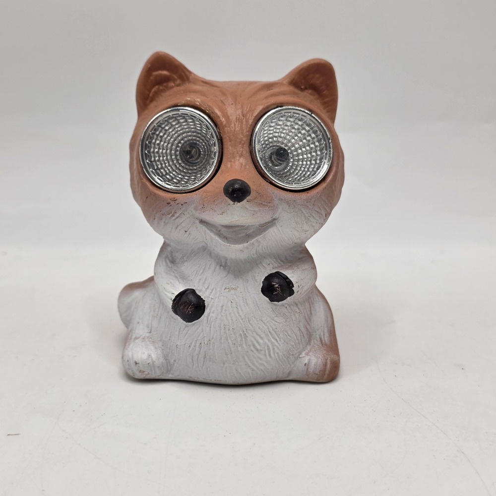 Fox Solar Garden Statue LED Light Eyes Woodland Outdoor Decor Resin Figurine